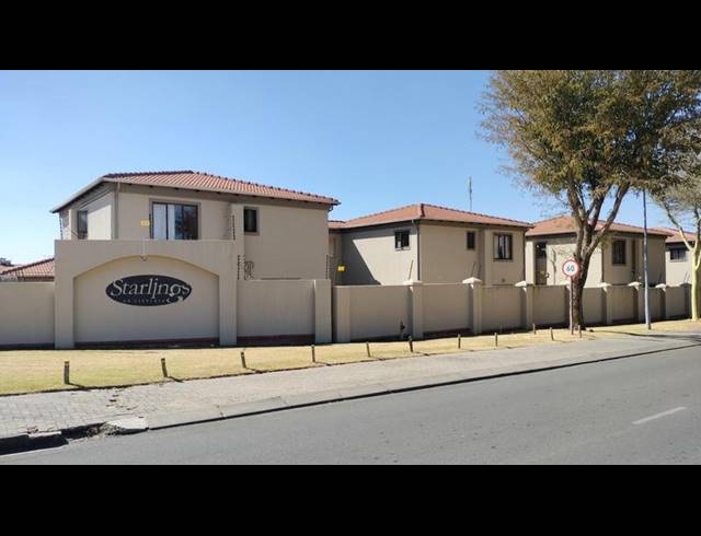 2 BEDROOM TOWNHOUSE FOR SALE IN NOORDWYK